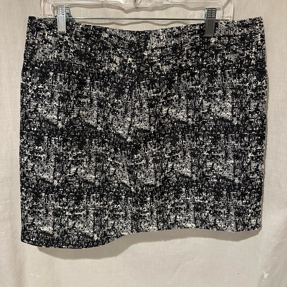 Woman’s Banana Republic Mini Skirt